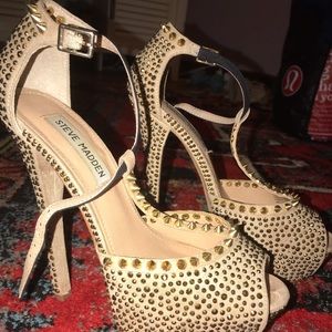 ✧ One of a Kind Gold Studded Stilettos ✧